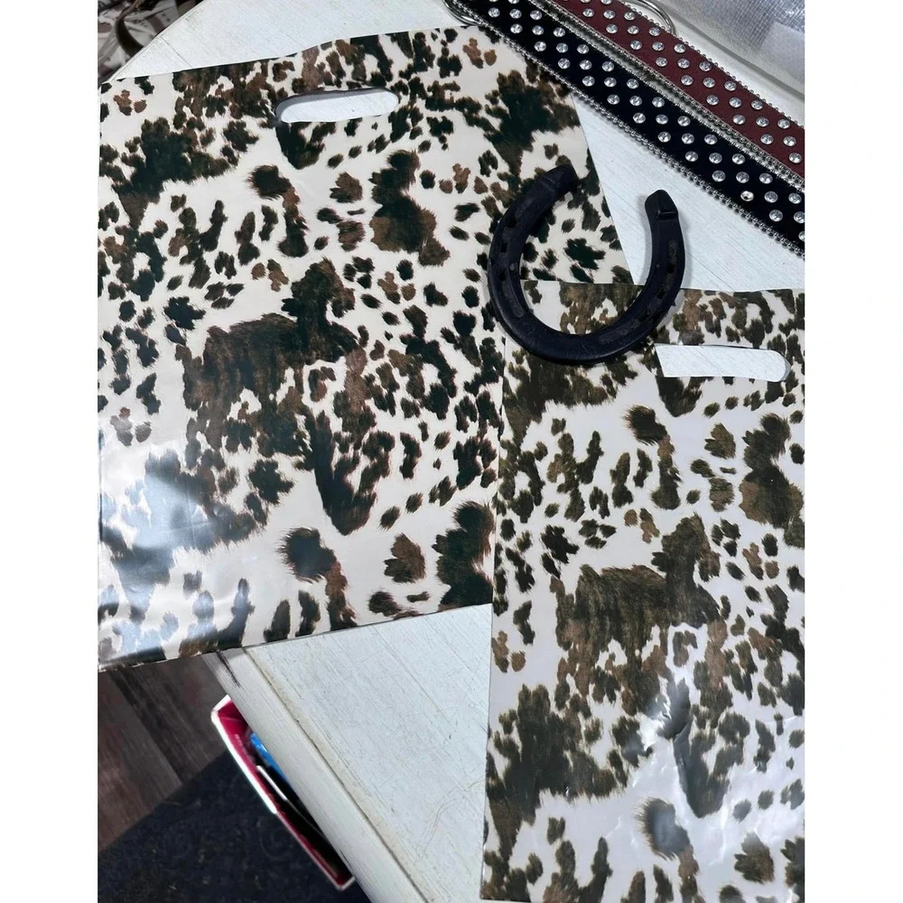 Cow Print Gift Bags Boutique Shopping‎ Bags with Handles 12 x 15 New Pack of 25